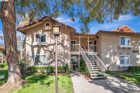 1324 Chateau Cmn, Livermore, CA 94550