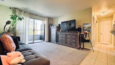 466 Crescent Street, Oakland, CA 94610