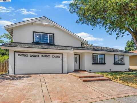 8612 Wicklow Ln, Dublin, CA 94568