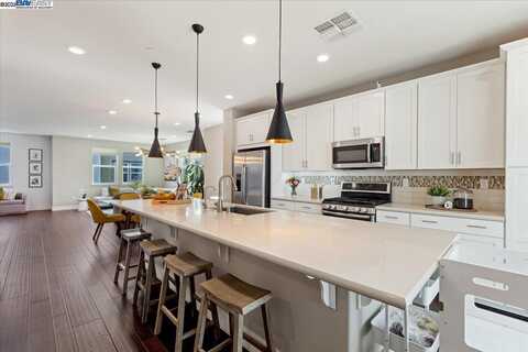 4023 Clare St, Dublin, CA 94568