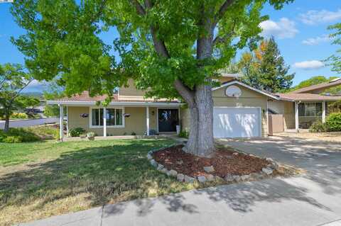 7606 Desertwood Ln, Pleasanton, CA 94588