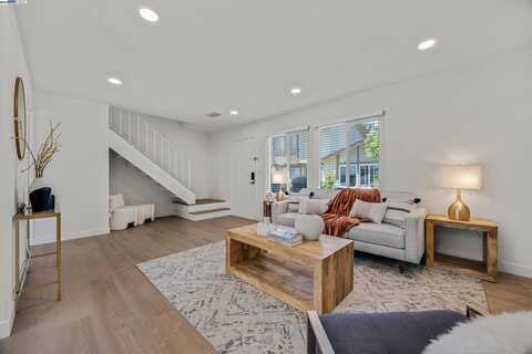 4672 Balboa Way, Fremont, CA 94536