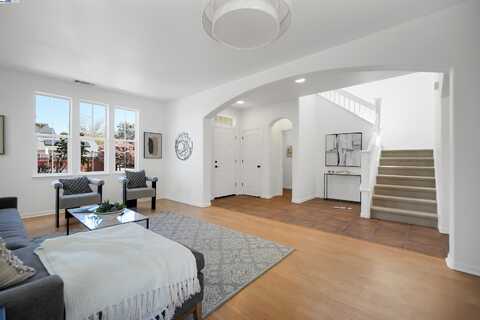 1165 Cottage Ln, Hercules, CA 94547