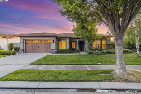 2453 Gardenstone Pl, Manteca, CA 95336