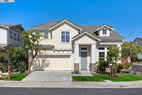 5200 N Forestdale Cir, Dublin, CA 94568