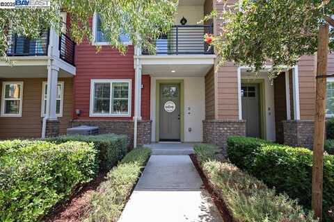 389 Basswood Cmn, Livermore, CA 94551