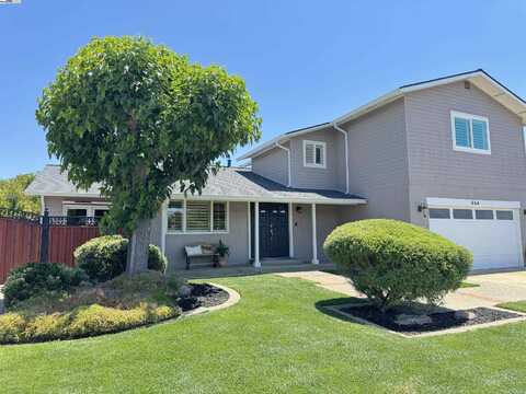 664 Murdell Ln, Livermore, CA 94550