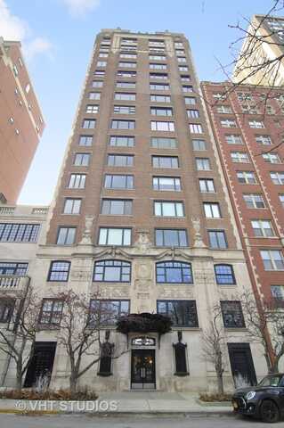 2130 N. Lincoln Park West Avenue, Chicago, IL 60614