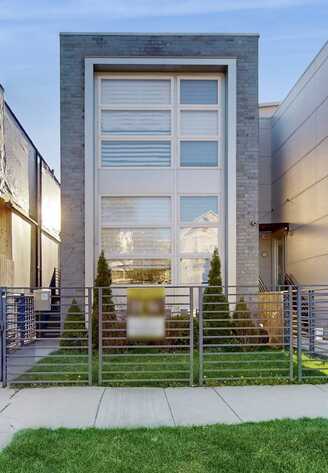 1802 N. Mozart Street, Chicago, IL 60647