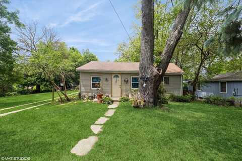 10 S. Hickory Avenue, Fox Lake, IL 60020