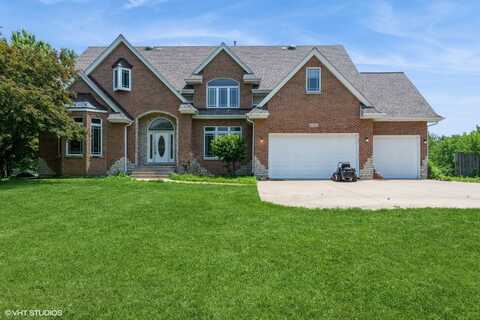 4722 Douglas Road, Oswego, IL 60543