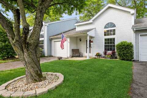 3512 Southport Drive, Island Lake, IL 60042