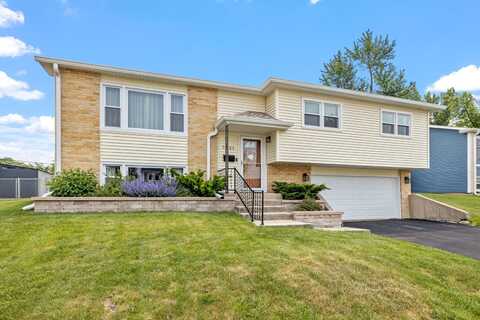 7821 Dalewood Parkway, Woodridge, IL 60517