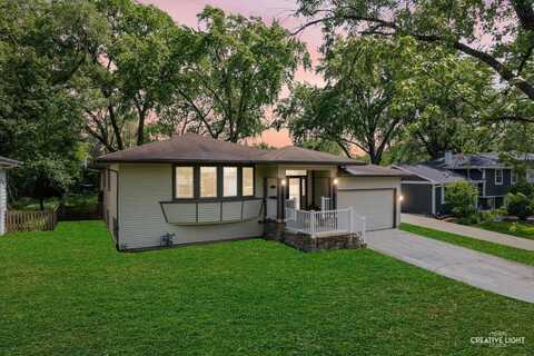 132 Elmwood Drive, Naperville, IL 60540