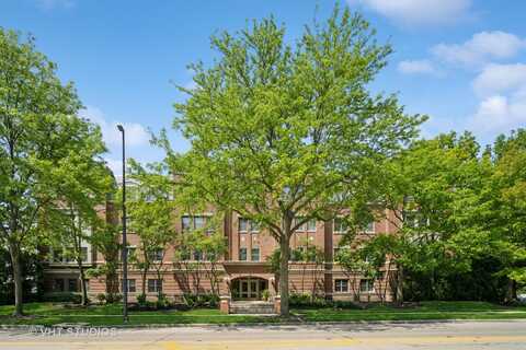 1688 Green Bay Road, Highland Park, IL 60035