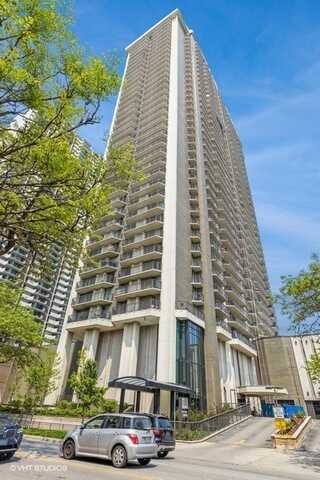6007 N. Sheridan Road, Chicago, IL 60660