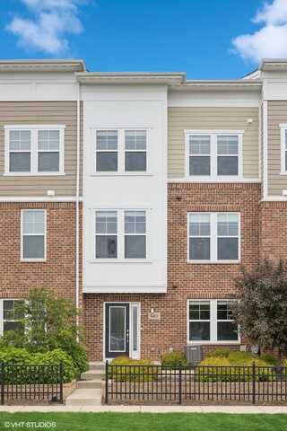 6401 Double Eagle Drive, Woodridge, IL 60517