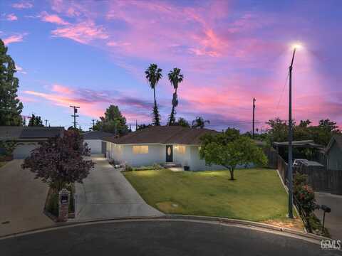 5205 Lansdale Drive, Bakersfield, CA 93306