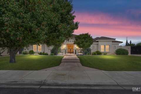 7114 Fountain Valley Drive, Bakersfield, CA 93308