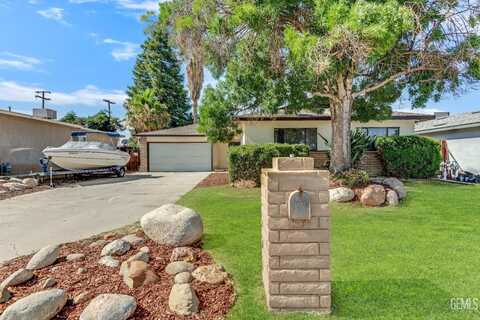 1016 Roberts Lane, Bakersfield, CA 93308