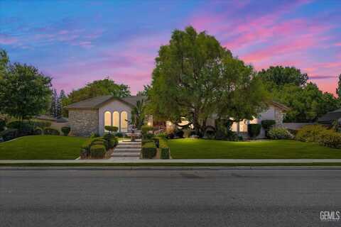 1001 Paxton Way, Bakersfield, CA 93312