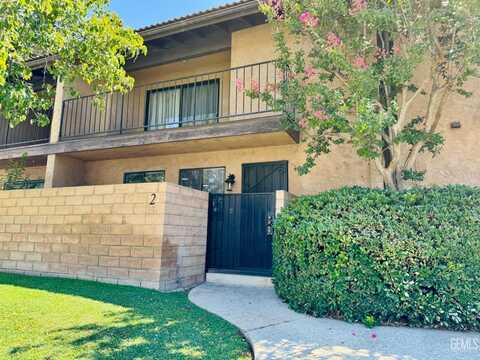 4208 Tierra Verde Street, Bakersfield, CA 93301