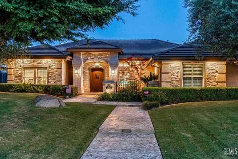 13115 Monarch Palm Avenue, Bakersfield, CA 93314