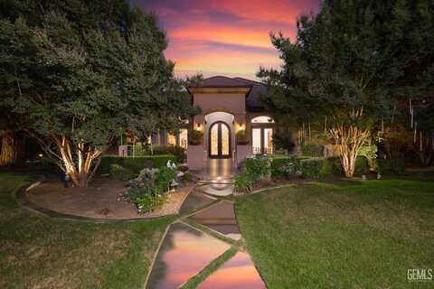 12603 Clay Creek Court, Bakersfield, CA 93312