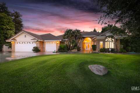 17607 Harvest Grove Court, Bakersfield, CA 93314