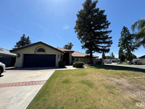 2612 Oak Crest Court, Bakersfield, CA 93311