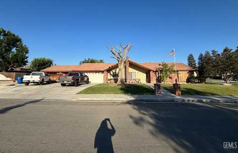 9101 Kern Island Street, Bakersfield, CA 93307