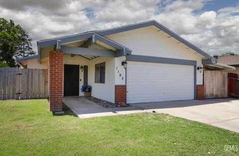 1107 McGinley Avenue, Bakersfield, CA 93308