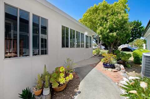 122 Paseo Palencia, Sonoma, CA 95476