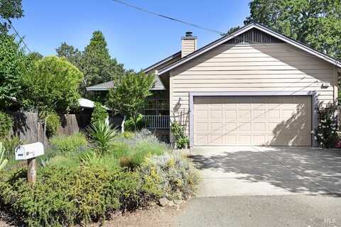 650 Baines Avenue, Sonoma, CA 95476