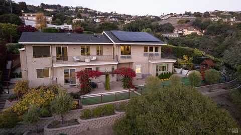 79 Round Hill Road, Tiburon, CA 94920
