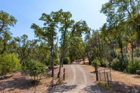 3550 Porter Creek Road, Santa Rosa, CA 95404
