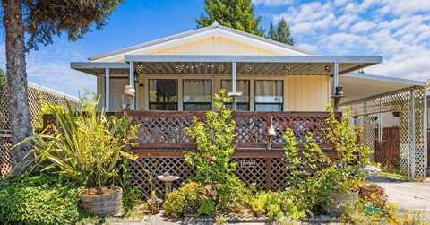 8800 Green Valley Road, Sebastopol, CA 95472