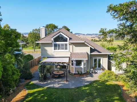 2128 Saint Augustine Circle, Petaluma, CA 94954