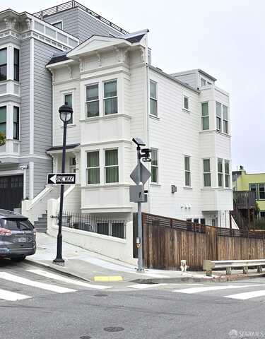 35 Hattie Street, San Francisco, CA 94114