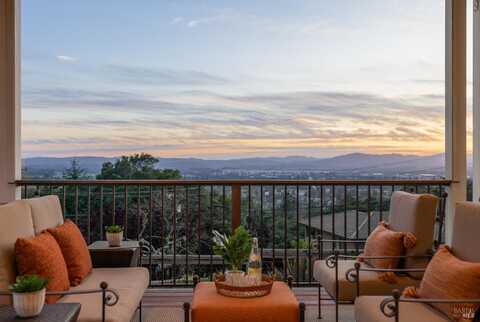1335 Wikiup Drive, Santa Rosa, CA 95403