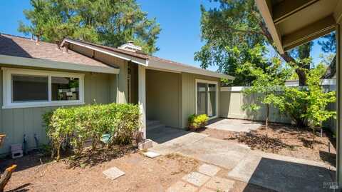 1824 Arroyo Sierra Court, Santa Rosa, CA 95405