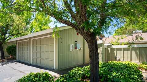 1824 Arroyo Sierra Court, Santa Rosa, CA 95405