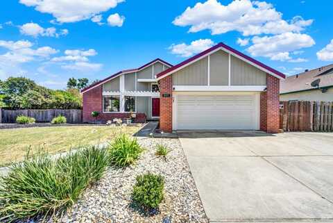 945 Hickory Avenue, Fairfield, CA 94533