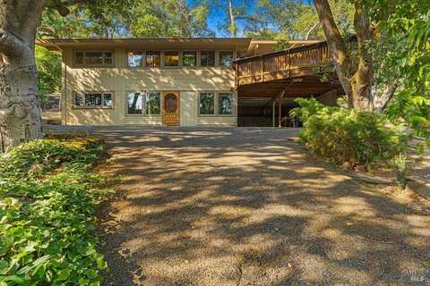 2137 Hyland Court, Santa Rosa, CA 95404