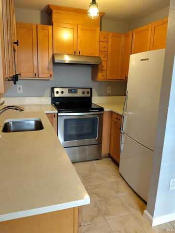 1452 Townview Avenue, Santa Rosa, CA 95405