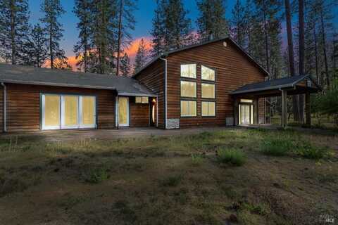 9925 Oro Fino Road, Fort Jones, CA 96032