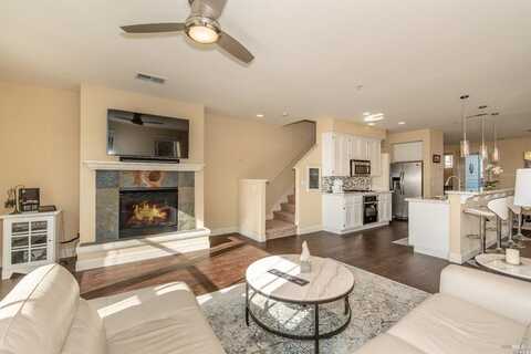121 Johnson Street, Windsor, CA 95492