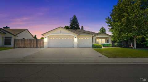 705 Wiegand Way, Dixon, CA 95620
