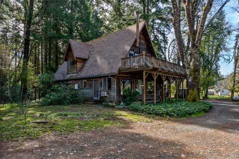 1471 Lakeside Drive, Laytonville, CA 95454