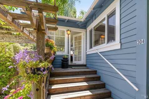 304 Laurel Way, Mill Valley, CA 94941
